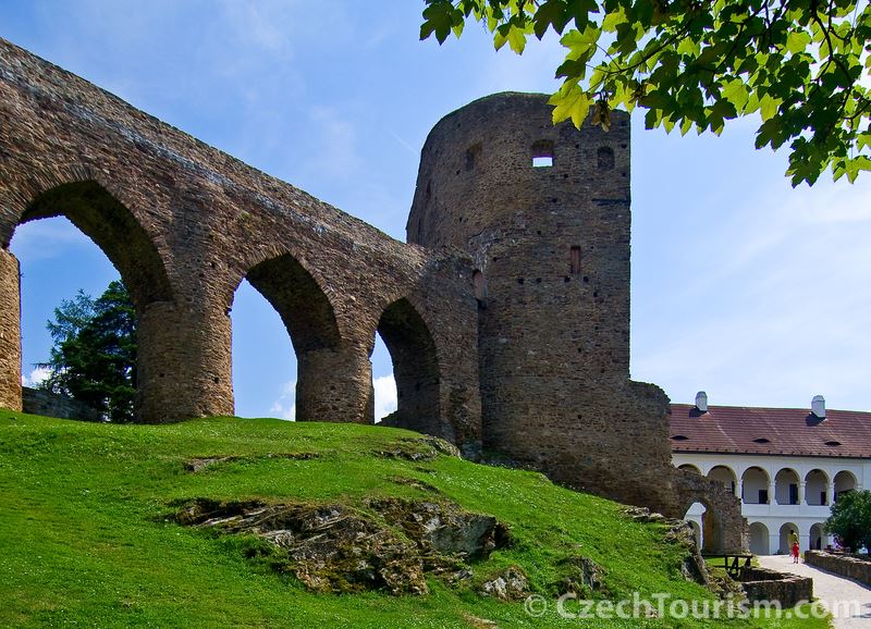 Hrad Velhartice - foto Czechtourism.com 