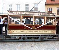 Netradičně na svatbu v historické tramvaji
